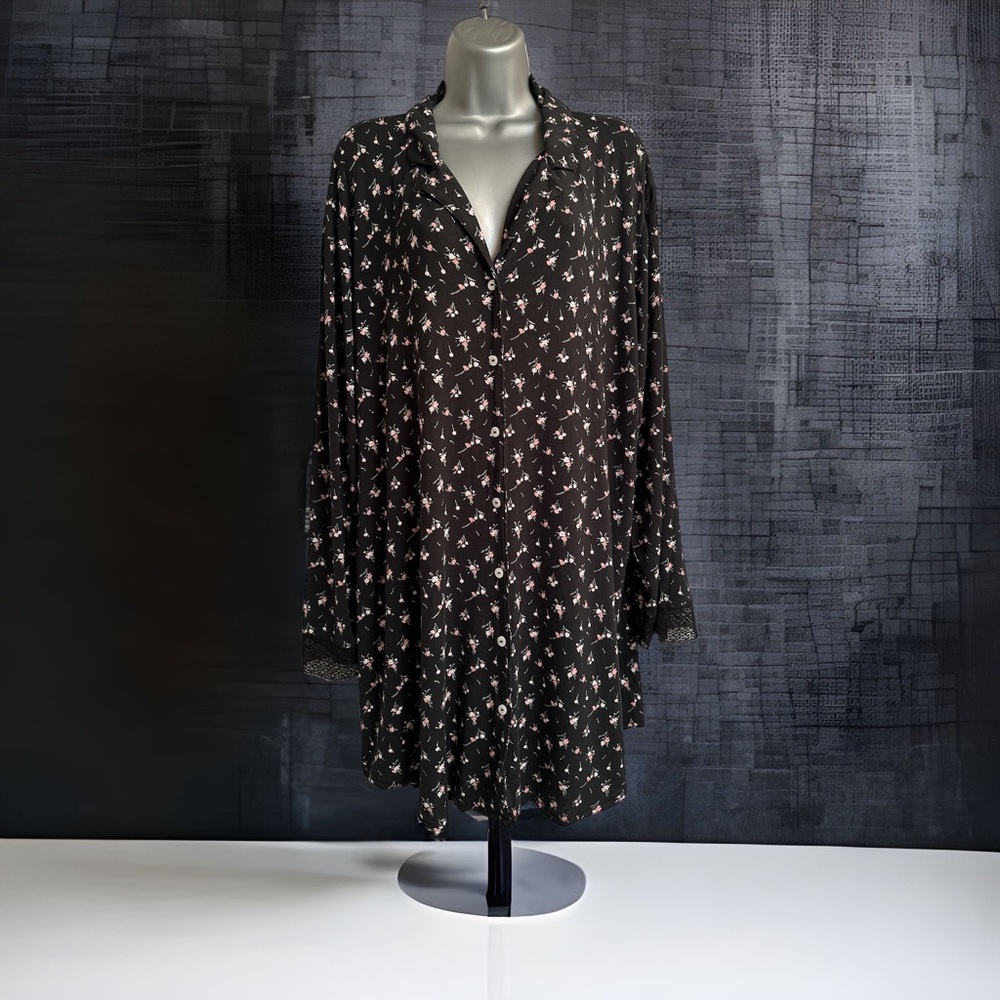 Victoria’s Secret long sleeve sleep shirt